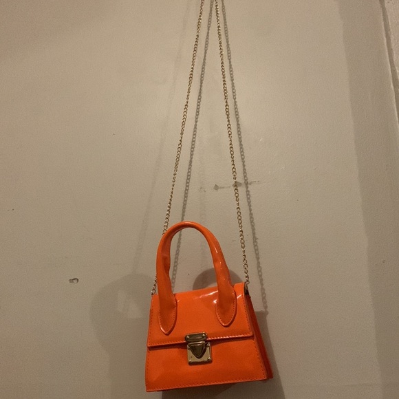 Orange mini purse from SHEIN - Picture 2 of 4